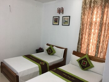 khach san phuong dong