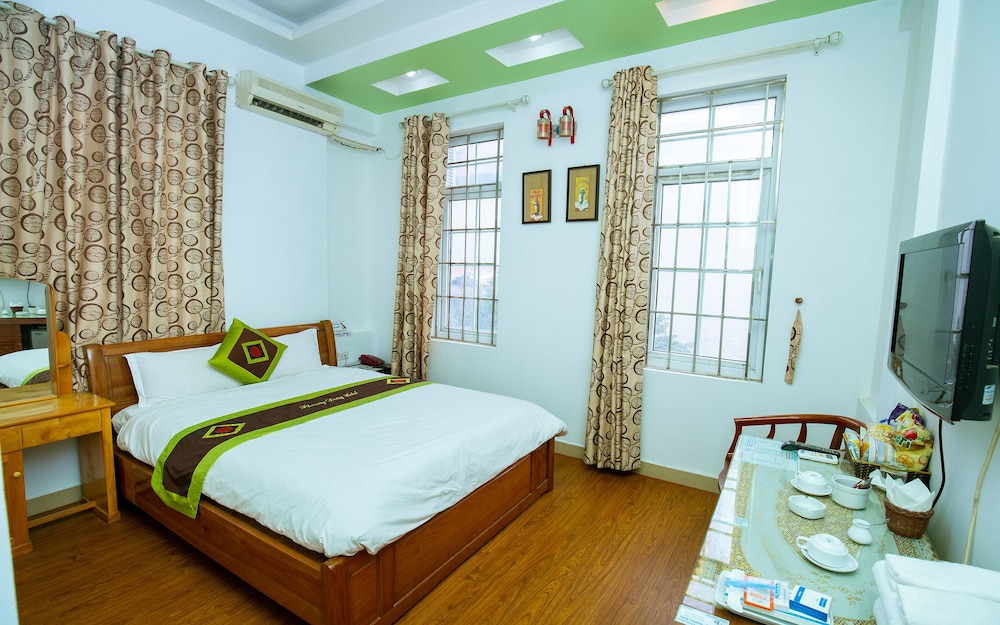 khach san phuong dong