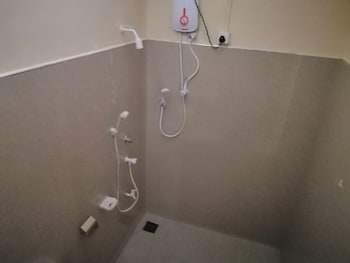 silent bungalow river side