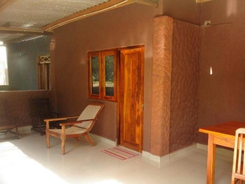 silent bungalow river side