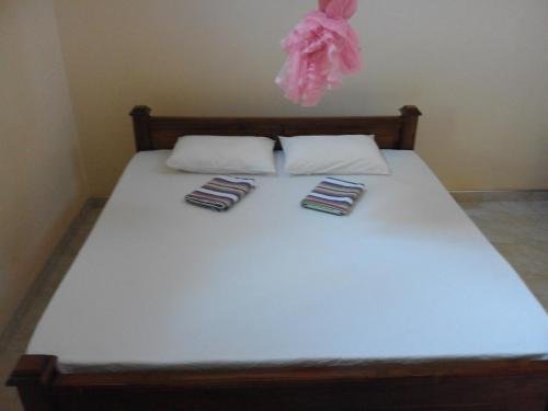 silent bungalow river side