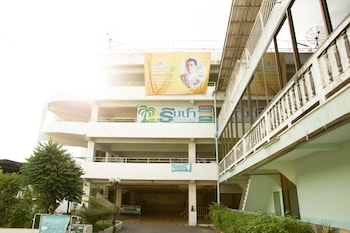 Rimnam Hotel Suk Sawat 70,,3 star