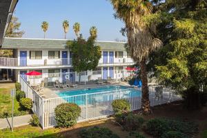 Motel 6 Porterville, Ca,Tulare>>Porterville,2 star