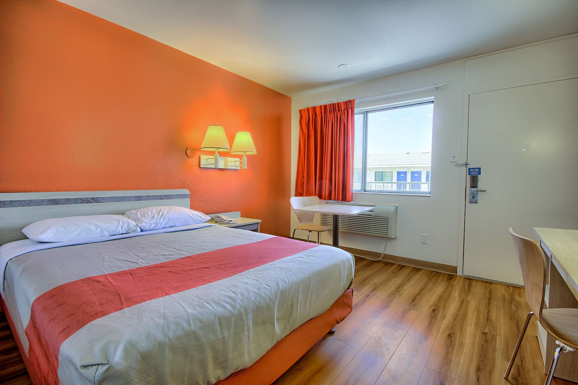 motel 6 tulare ca