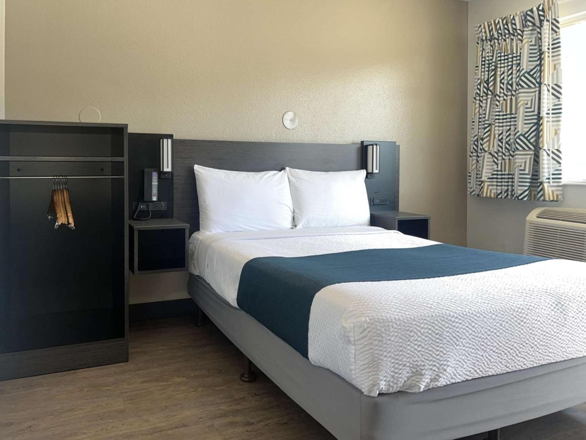 motel 6 tulare ca
