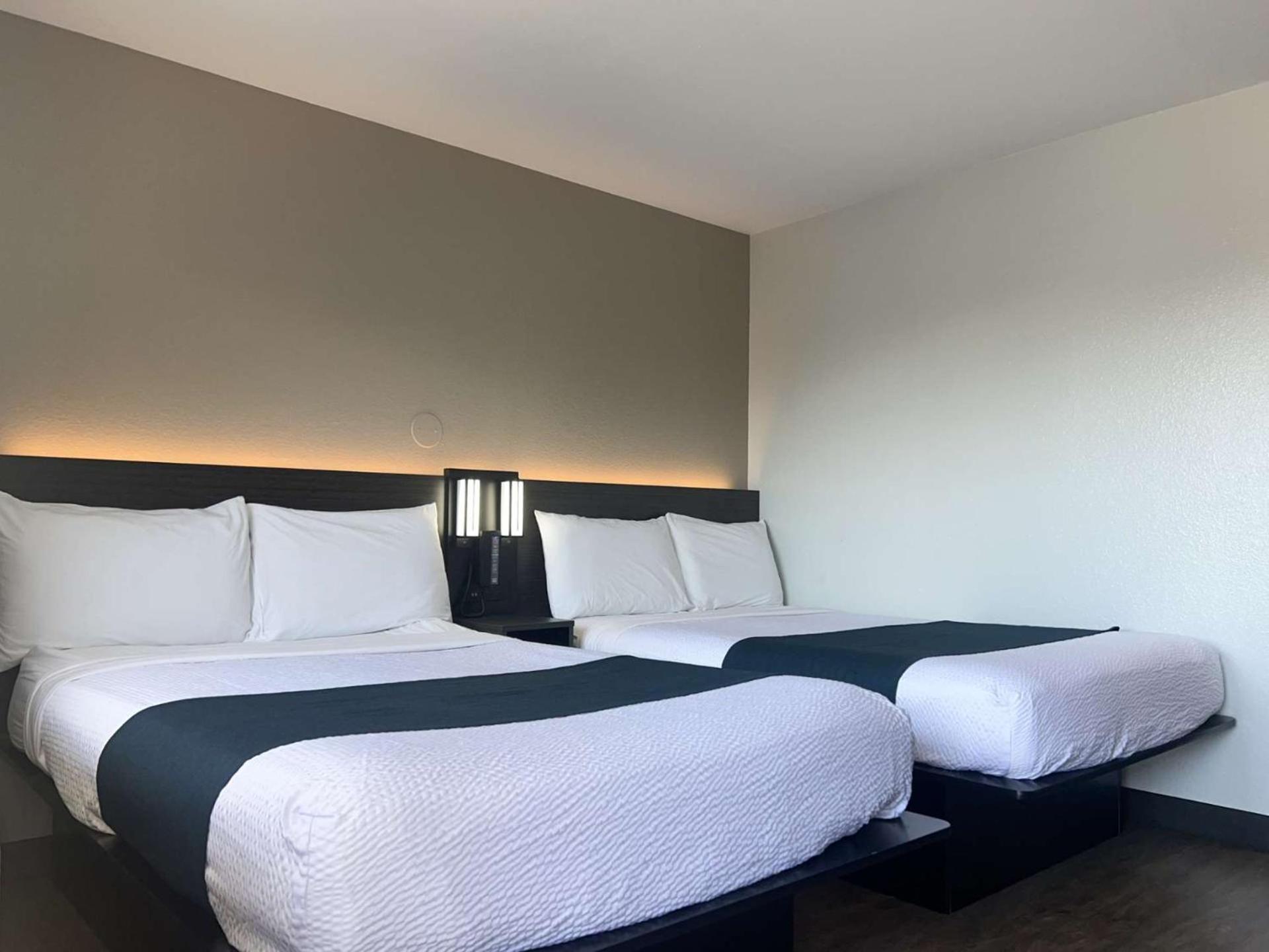 motel 6 tulare ca