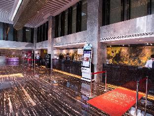 la perle international hotel