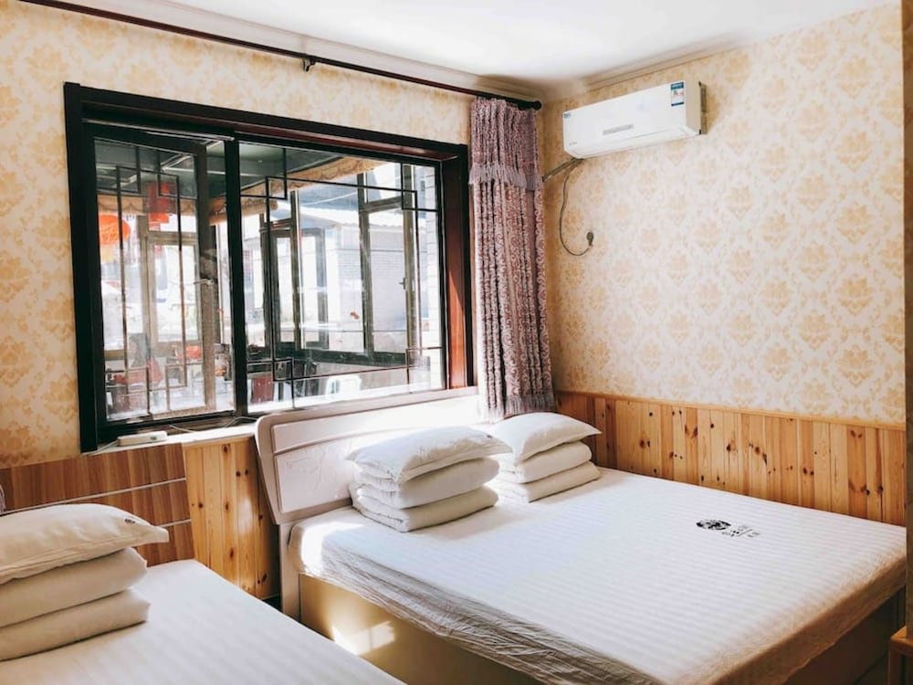 Skylit Great Wall Country House,,3 star