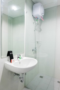 elegant studio apartment at casa de parco near ice bsd