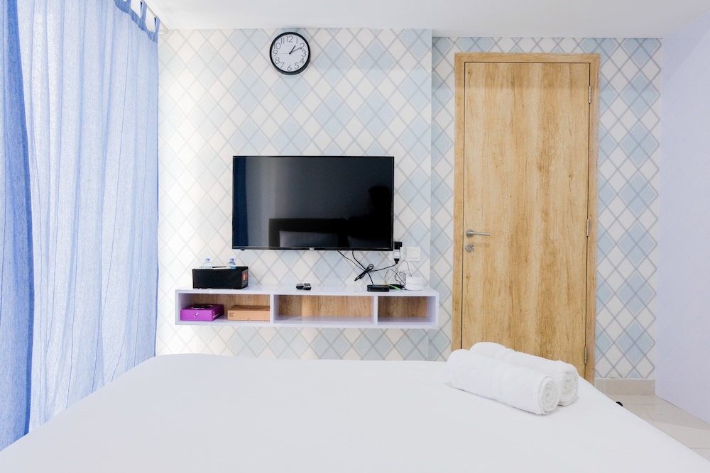 elegant studio apartment at casa de parco near ice bsd