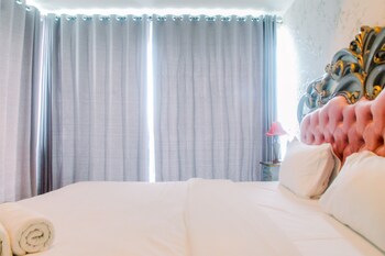 luxury furnished 2br grand kamala lagoon apartment