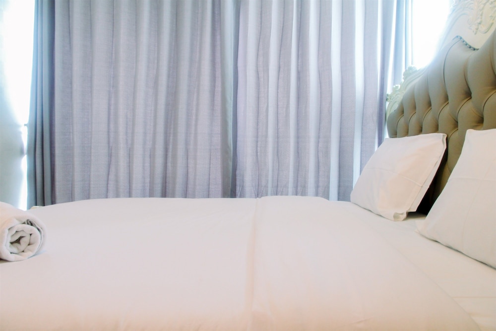 luxury furnished 2br grand kamala lagoon apartment