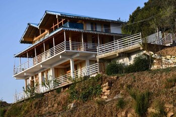 snow view luxury homes