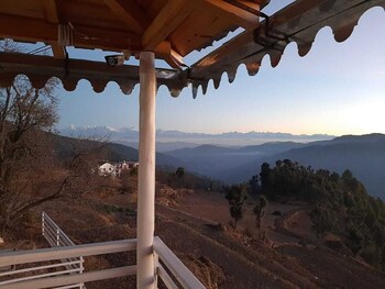 snow view luxury homes