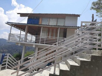 snow view luxury homes