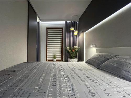 4uapart apartment suite platan grey