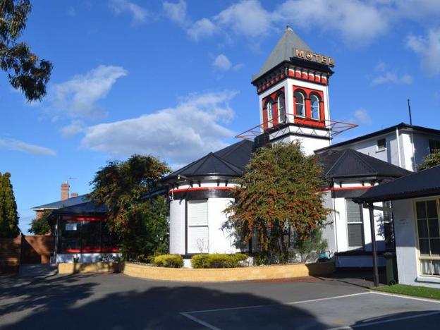 hobart tower motel