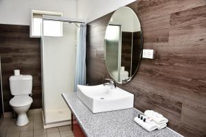 hobart tower motel