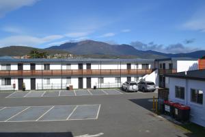 hobart tower motel