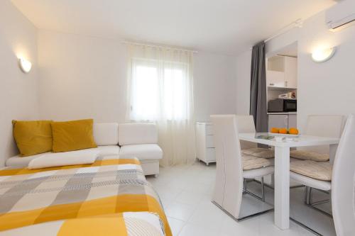 apartments bernarda