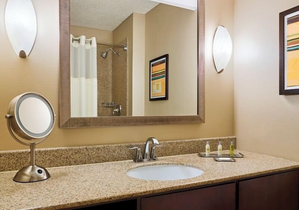 doubletree by hilton houston intercontinental airport