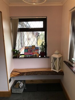 Lon Y Traeth Bed & Breakfast,,5 star