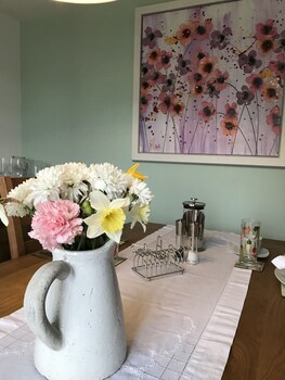 Lon Y Traeth Bed & Breakfast,,5 star