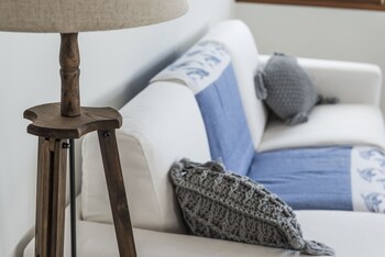 syros wellness luxury suites