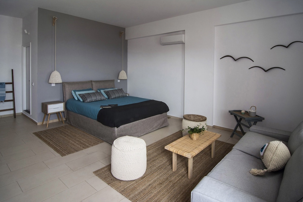 syros wellness luxury suites