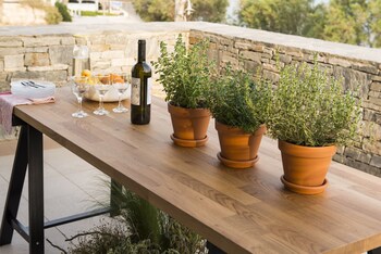 syros wellness luxury suites