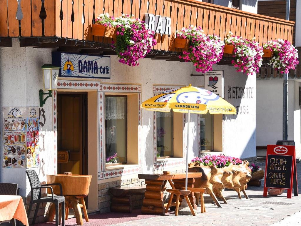 hotel adriana