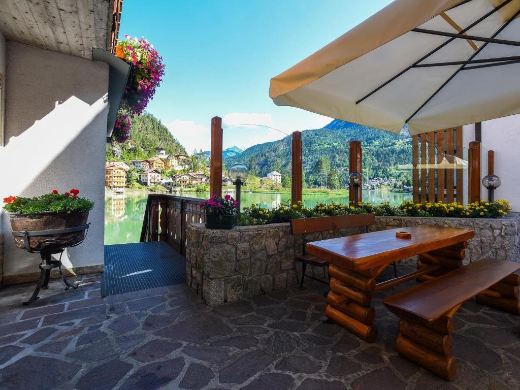hotel adriana