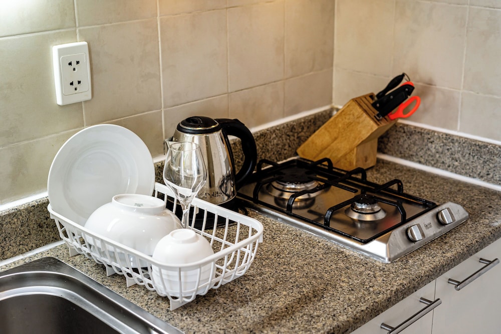 the manor 2 apartment rooftop pool