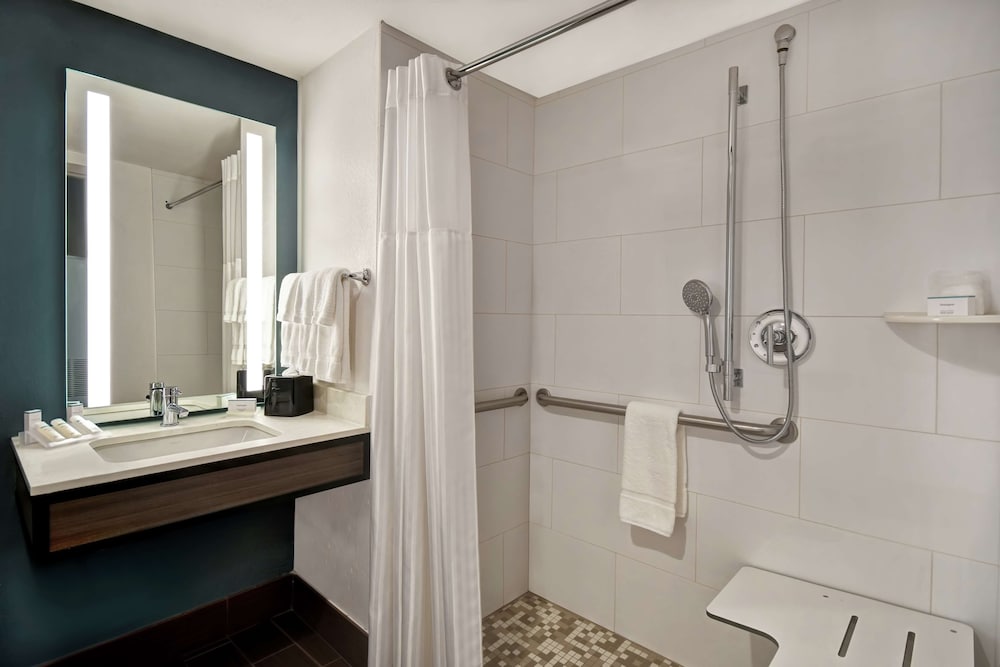 hilton garden inn houston galleria area