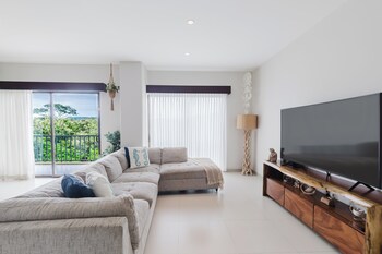 lovely mountain view apartment