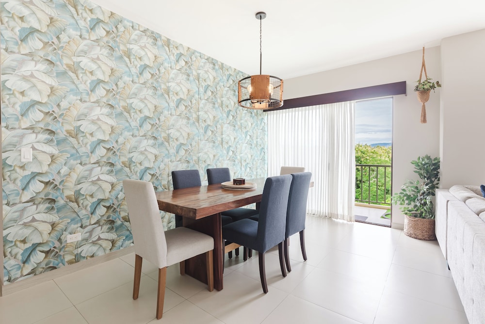 lovely mountain view apartment