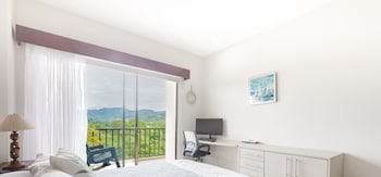 lovely mountain view apartment