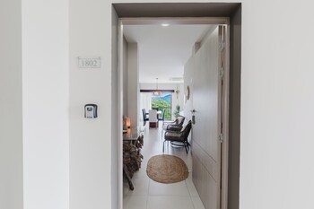 lovely mountain view apartment