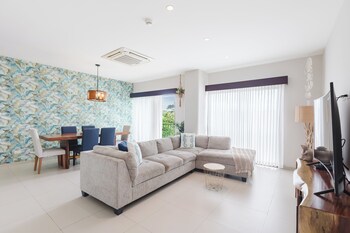 lovely mountain view apartment