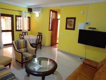 Hotel-Img