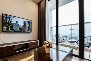 luxhome vinhomes skylake