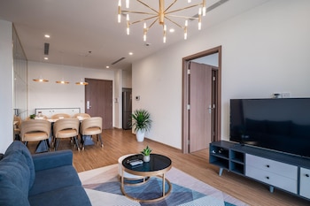 luxhome vinhomes skylake