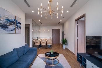 luxhome vinhomes skylake