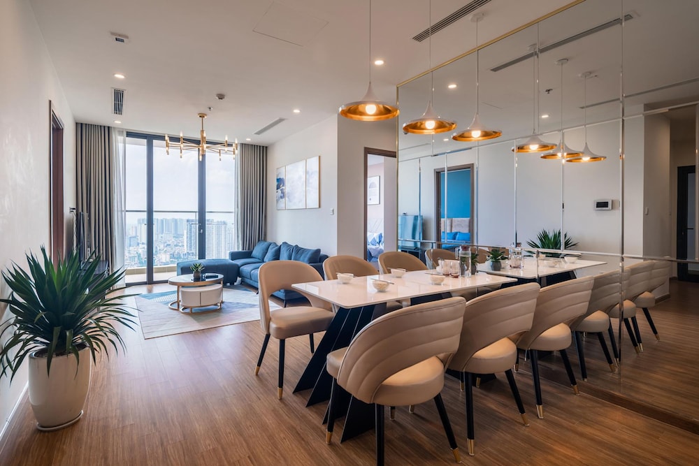 luxhome vinhomes skylake