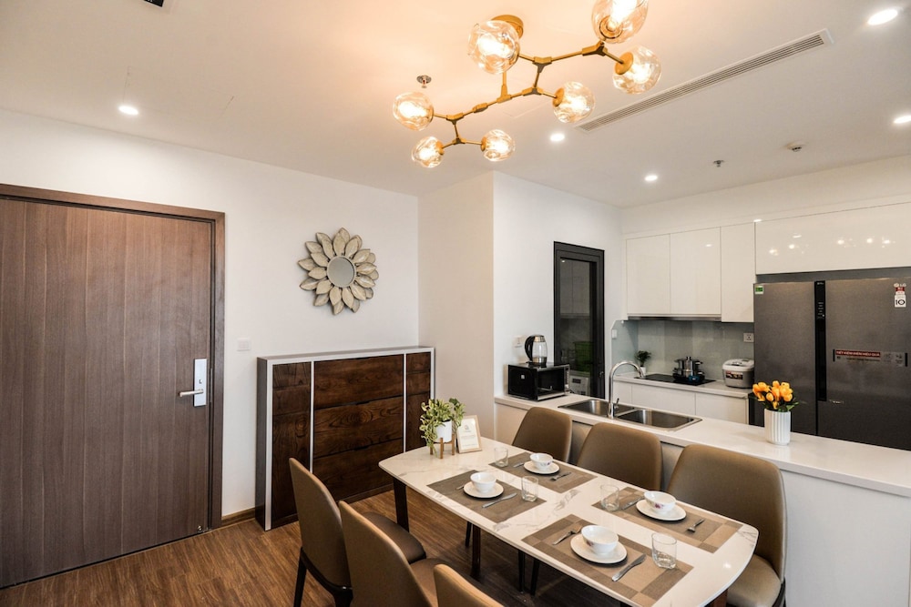 luxhome vinhomes skylake