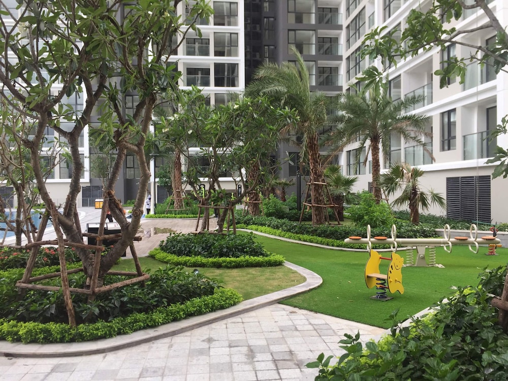 luxhome vinhomes skylake