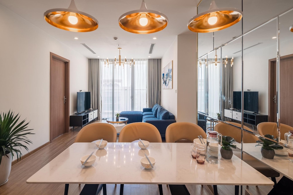 luxhome vinhomes skylake