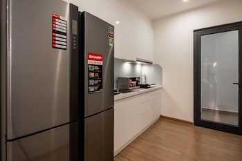 luxhome vinhomes skylake