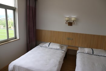 wuyishan city chun hui traders hotel