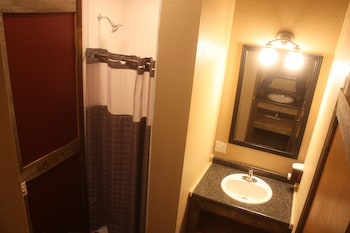 Old School Motel Rv,,2 star